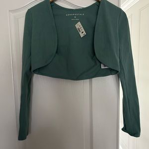 Cute green cardigan/bolero that looks great with anything you can throw it over!